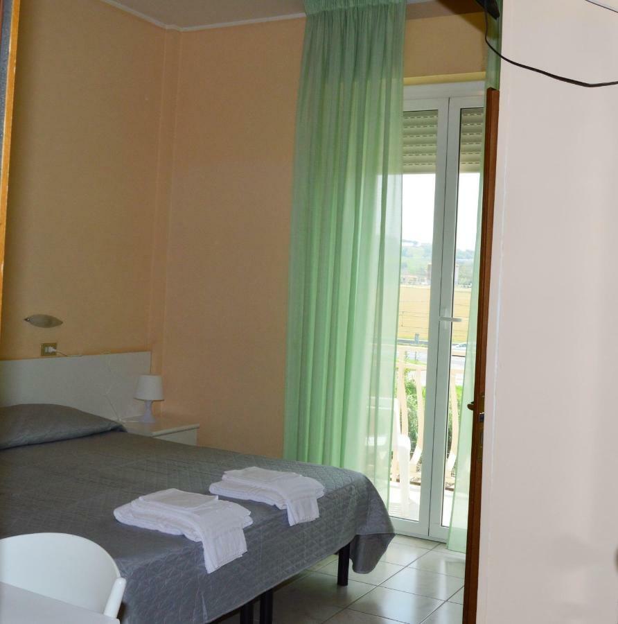 Hotel Perla Senigallia Eksteriør billede