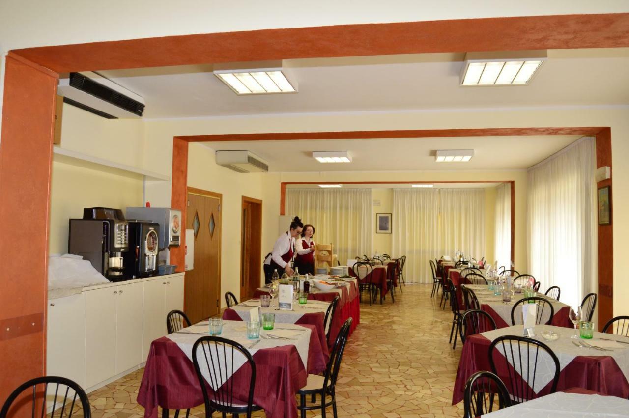 Hotel Perla Senigallia Eksteriør billede